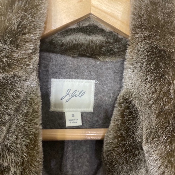 J. Jill Wool Blend Faux Fur Trim Coat Gray Button Front Women S - Picture 3 of 7